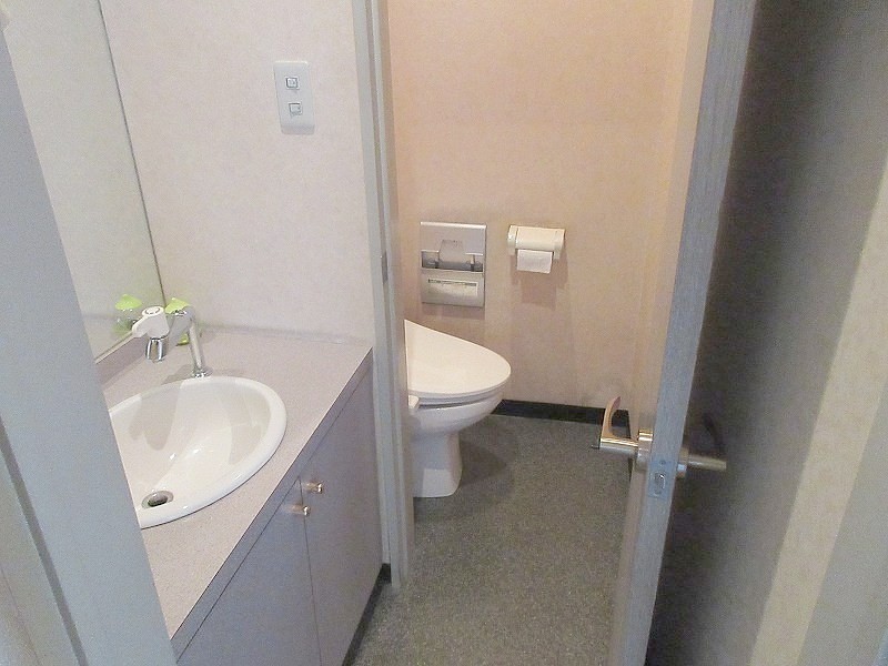 トイレ化粧台動線