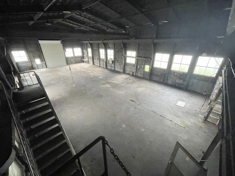 吉川町工場・倉庫事務所