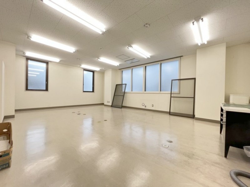 本間ビル