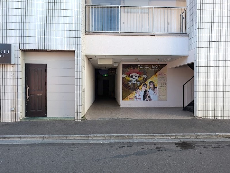 入口正面