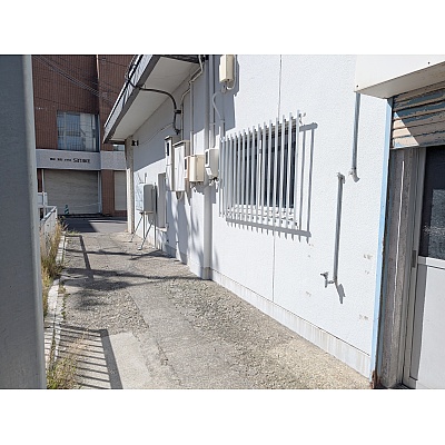 建物側面