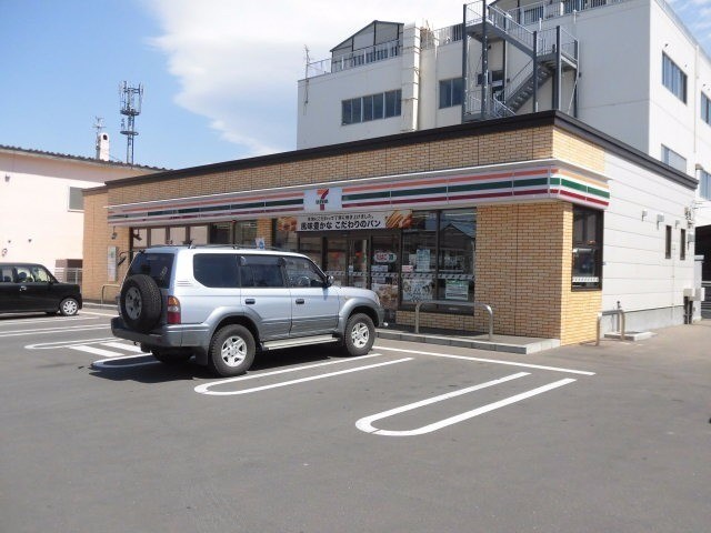 セブンイレブン弁天町