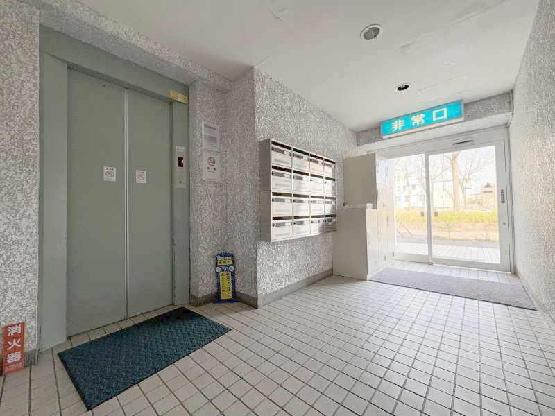 1階共用入口