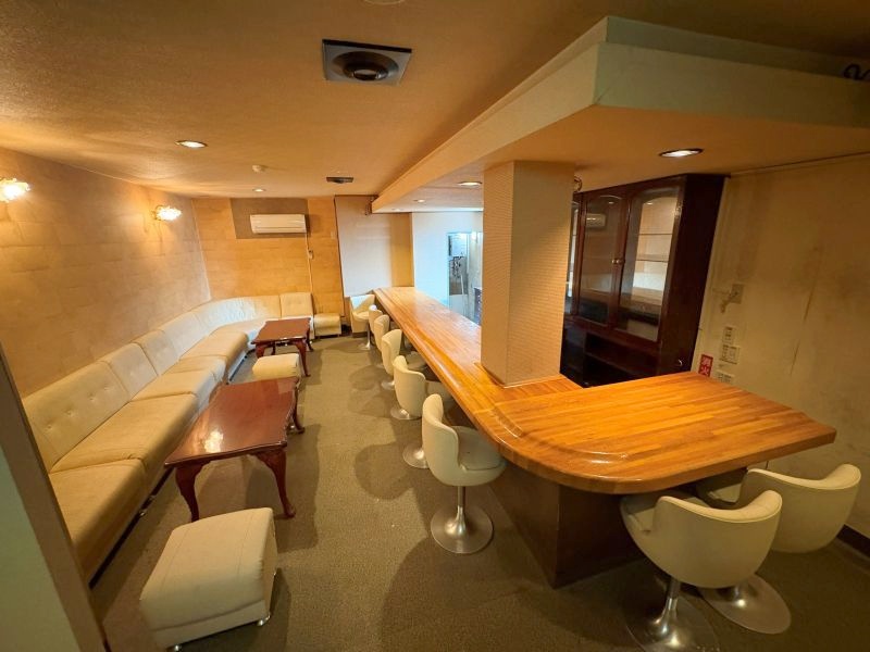 ラトゥール本町ビル
