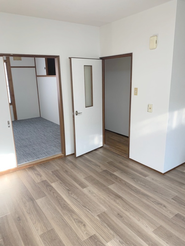 LDＫから（玄関と6帖和室）への動線