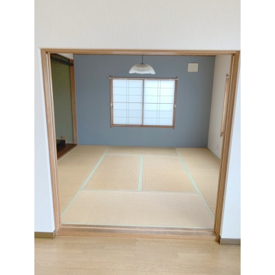 居間から8帖和室への動線