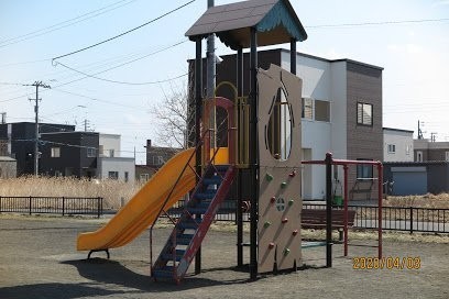 樽川平和公園まで623m