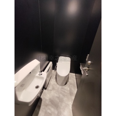 1F共用部トイレ