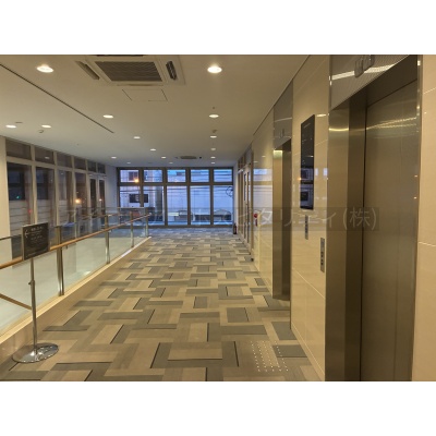 2階ホール（エレベーター前）