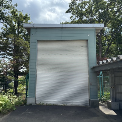間口の高さはかなりあります
倉庫の天高は4000です