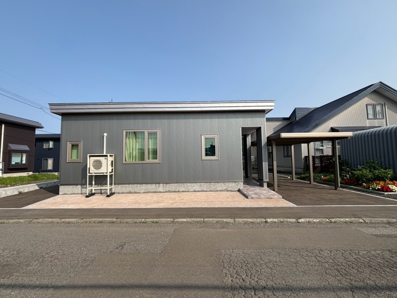 北広島市大曲光町1丁目平屋