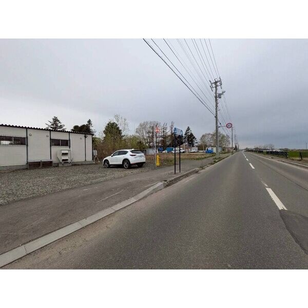 建物前の道路