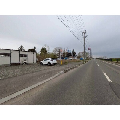 建物前の道路