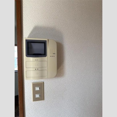 来訪者を確認できるモニターホン