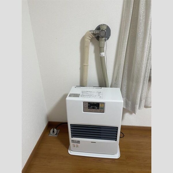 室内に設置された暖房機
