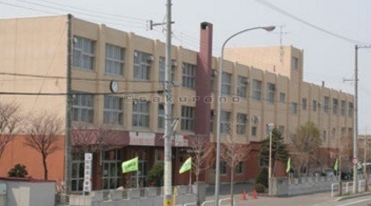 札幌市立 前田北小学校まで1200m