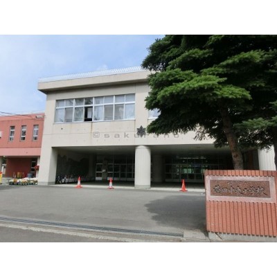 札幌市立 前田中央小学校まで515m