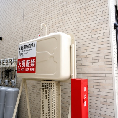 建物外部の設備（タンク）