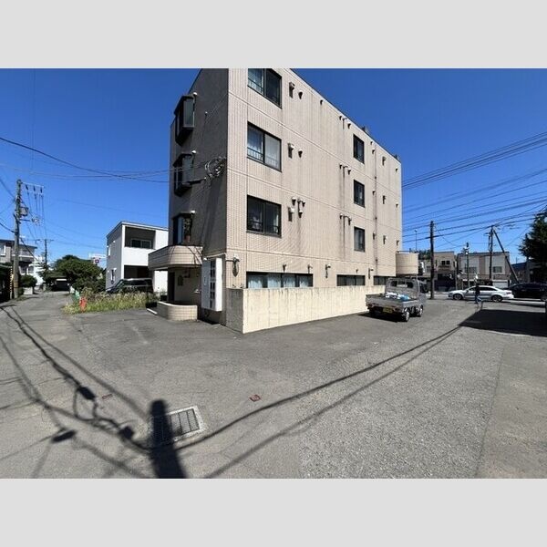 外観・建物裏側