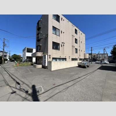 外観・建物裏側