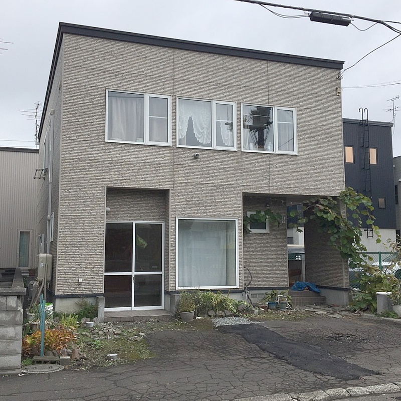 東区北31条東8丁目テナント【1F】