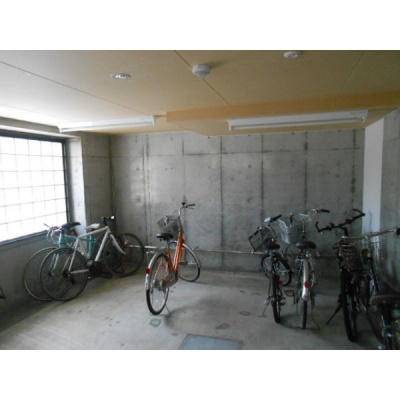屋内自転車置場