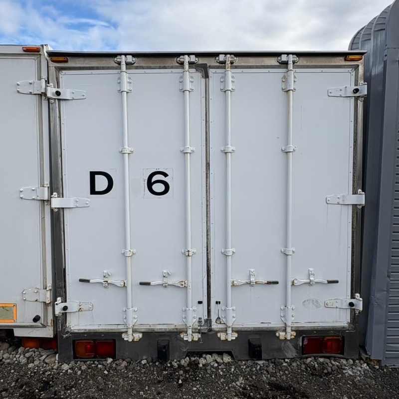 向井コンテナ D6