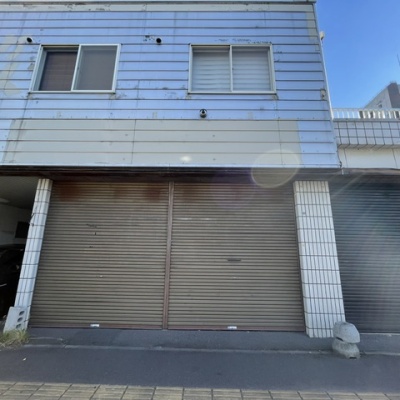 外観　シャッターあり