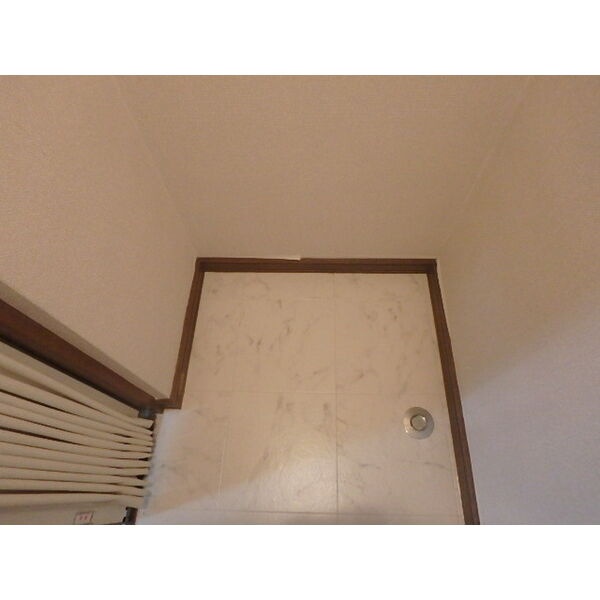 室内洗濯機置場の参考写真