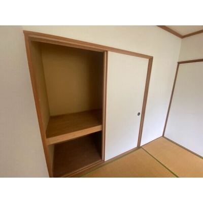 和室の押入収納