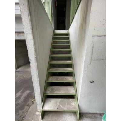 建物の共用階段