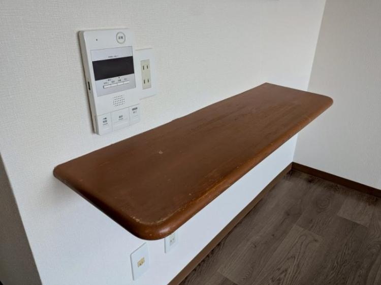 室内参考：カウンター棚