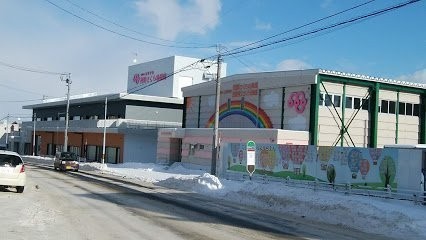 西野さくら幼稚園まで735m