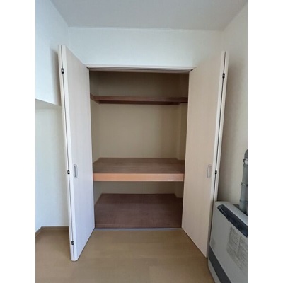 衣類や荷物をしまえる収納