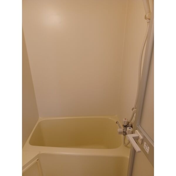 トイレと分かれた浴室