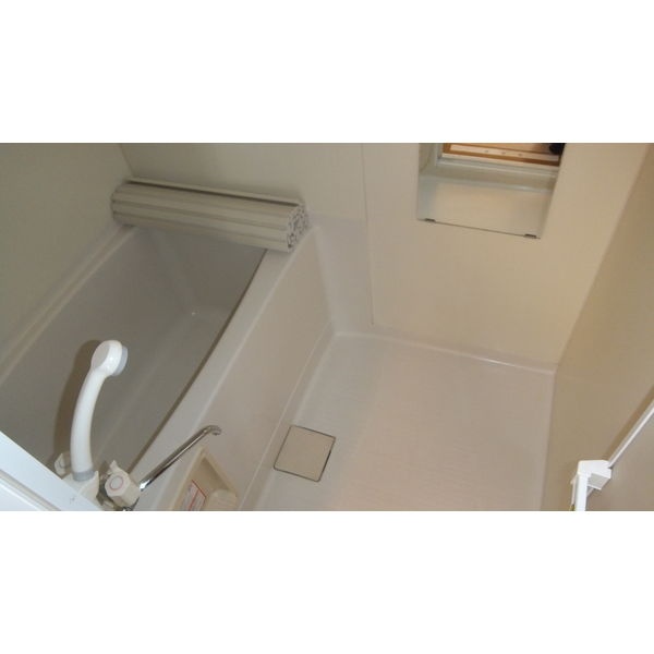 バス・トイレ別の浴室
