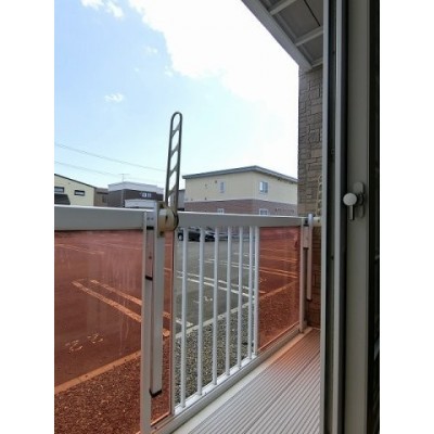 落ち着いた時間を過ごせるバルコニーです