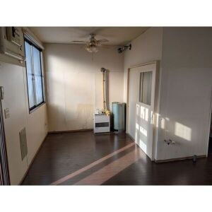 店舗内観（現状渡し）