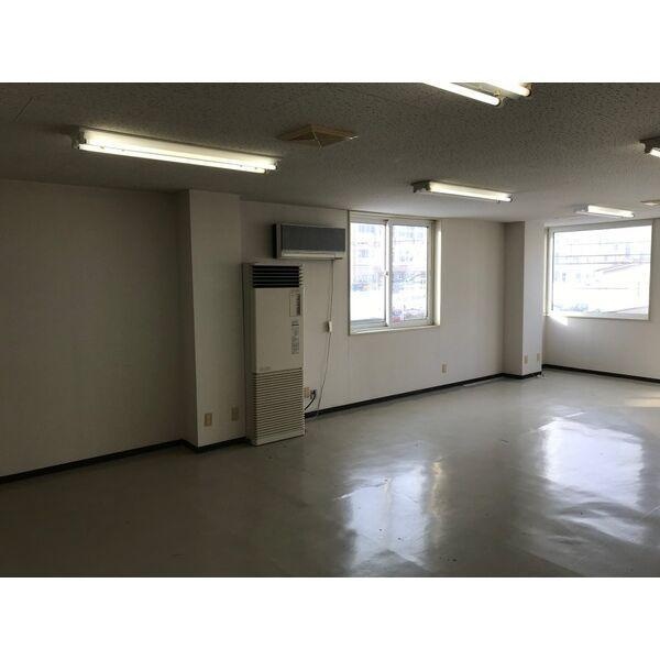 室内の別角度。エアコンの配置をご確認ください。