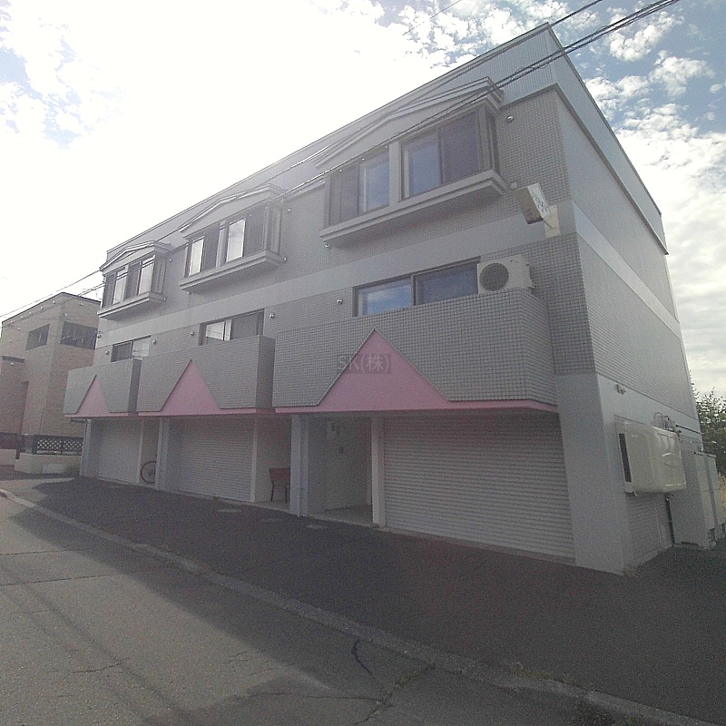 URBAN西岡【1-3F】