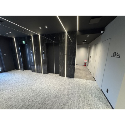 エレベーター2基のEVホール