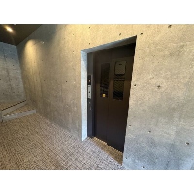 共用エレベーター