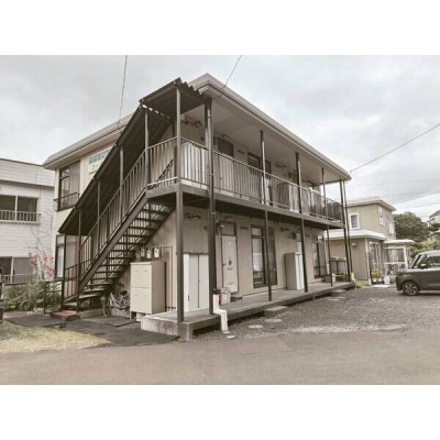 建物を別の角度から撮影
