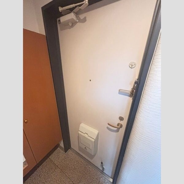 玄関の室内側