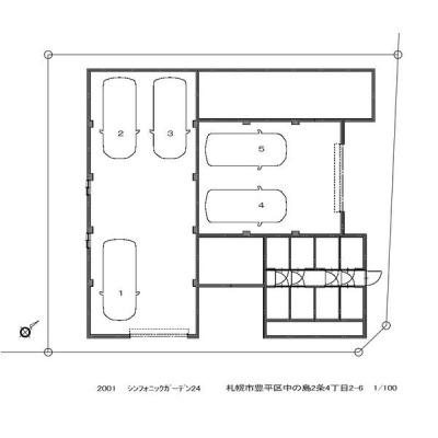 建物と駐車場の配置図