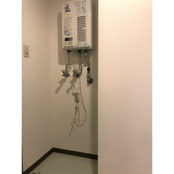 給湯設備と室内洗濯機置場