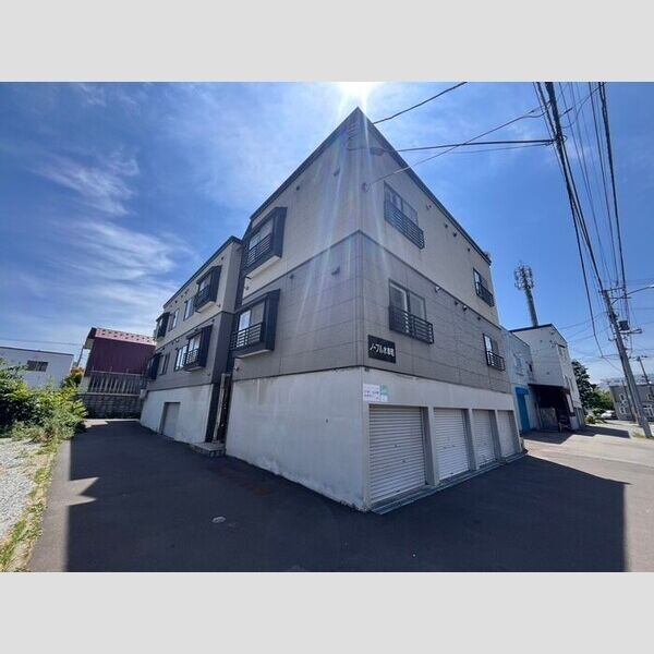 建物の外観（別角度）