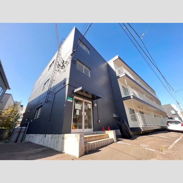 建物の別角度からの外観