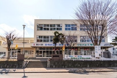 札幌市立 琴似小学校まで663m