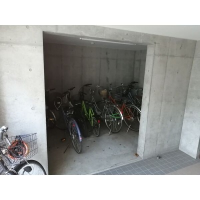 屋根のある駐輪スペース